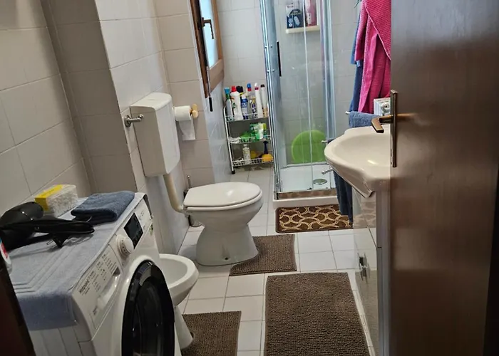 Habitación en casa particular Stanza In Privato Zona San Vitale *