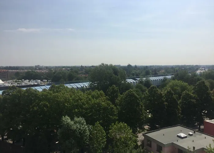 Stanza In Privato Zona San Vitale Alloggio in famiglia Bologna