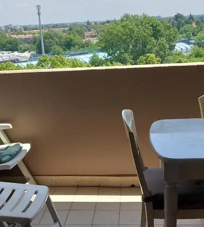 בית אירוח Stanza In Privato Zona San Vitale